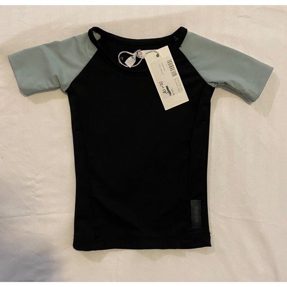 $38 NWT Coco Blanc 12 18 M Rash Guard Rashguard Swim Baby Boy Pool Beach Top - Picture 1 of 4